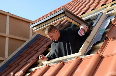 Pose de fenêtres de toit Velux à Medeyrolles